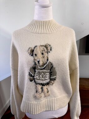 American Eagle Outfitters Cream Teddy Graphic Crewneck Sweater